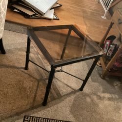 A Nice Glass Living Room Side Table With Iron Bottom, Very Strong (NO SHIPPING)