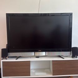Vizio TV + Stand 