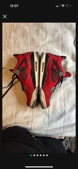 Jordan 4 Toro Bravo