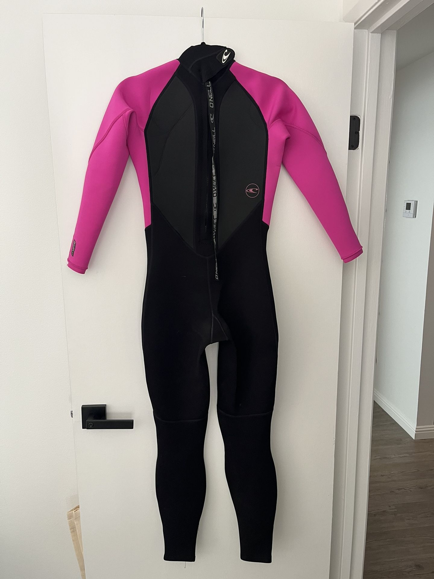 Women’s O’Neill 3:2 Reactor Wetsuit Size 6
