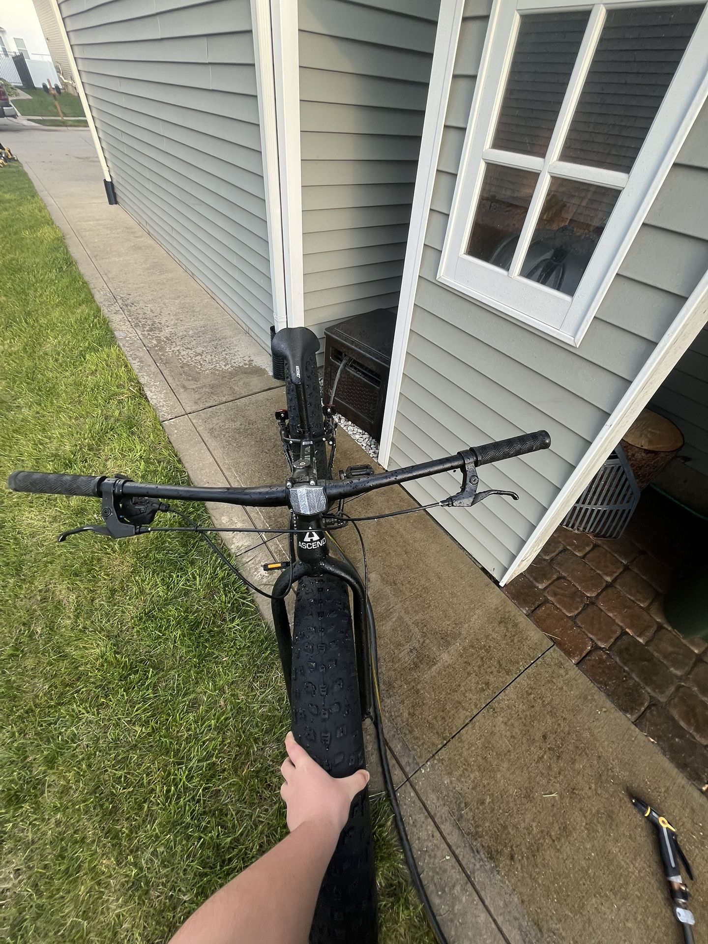 Mountain Bike, Fat Tires