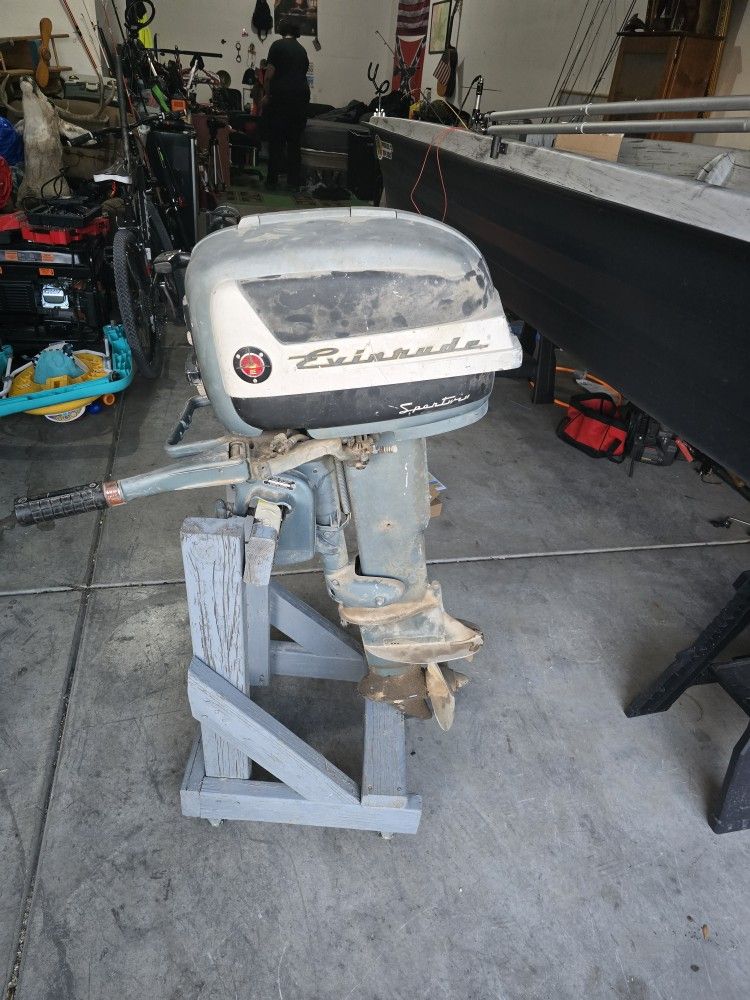 Outboard Boat Motor Read Description