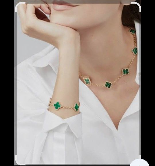 Van .clef Necklace