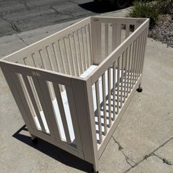 Babyletto Full Size Folding Crib 