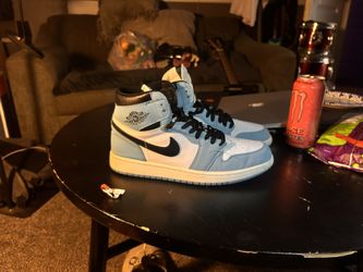 University Blue Air Jordan 1 Men’s size 11 $95
