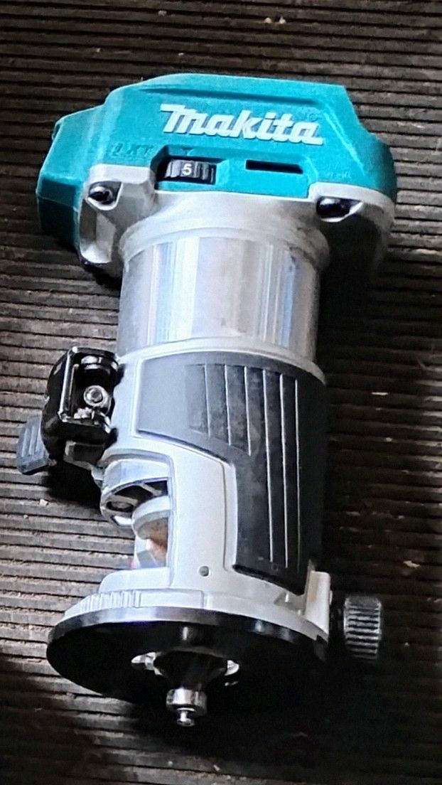 Makita Variable Speed Router