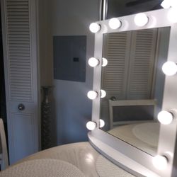 Vanity Mirror 