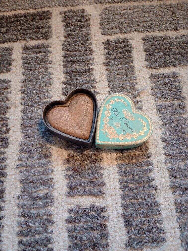 Too Faced Baked Bronzer