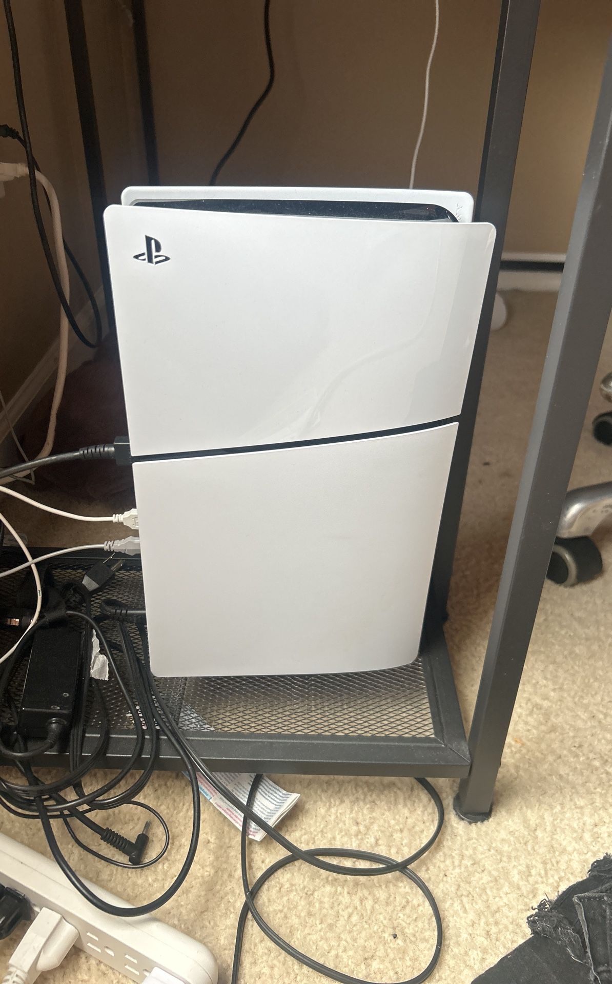 Ps5 , Lg Monitor, and keyboard and mouse.