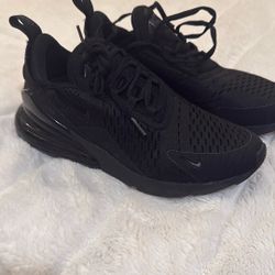 Women’s Nike Air Size8