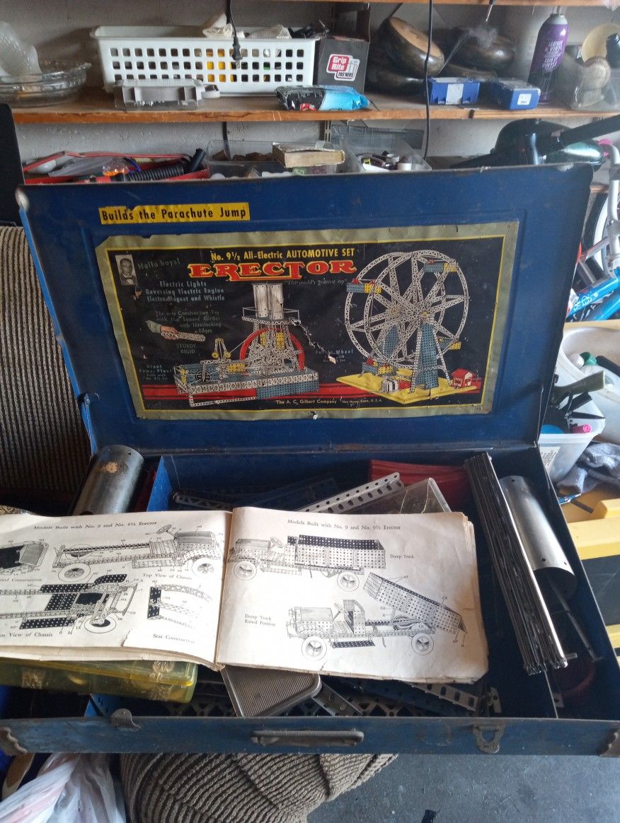 1938 A.C. Gilbert Erector Set