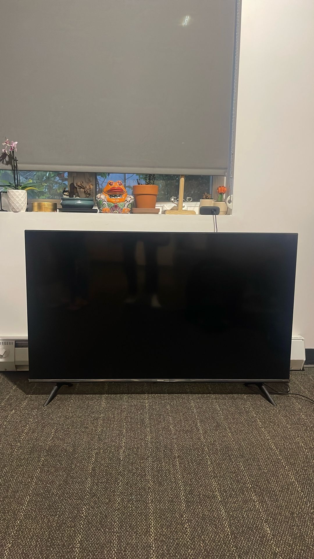 25 x 45 HISENSE Google Smart Tv