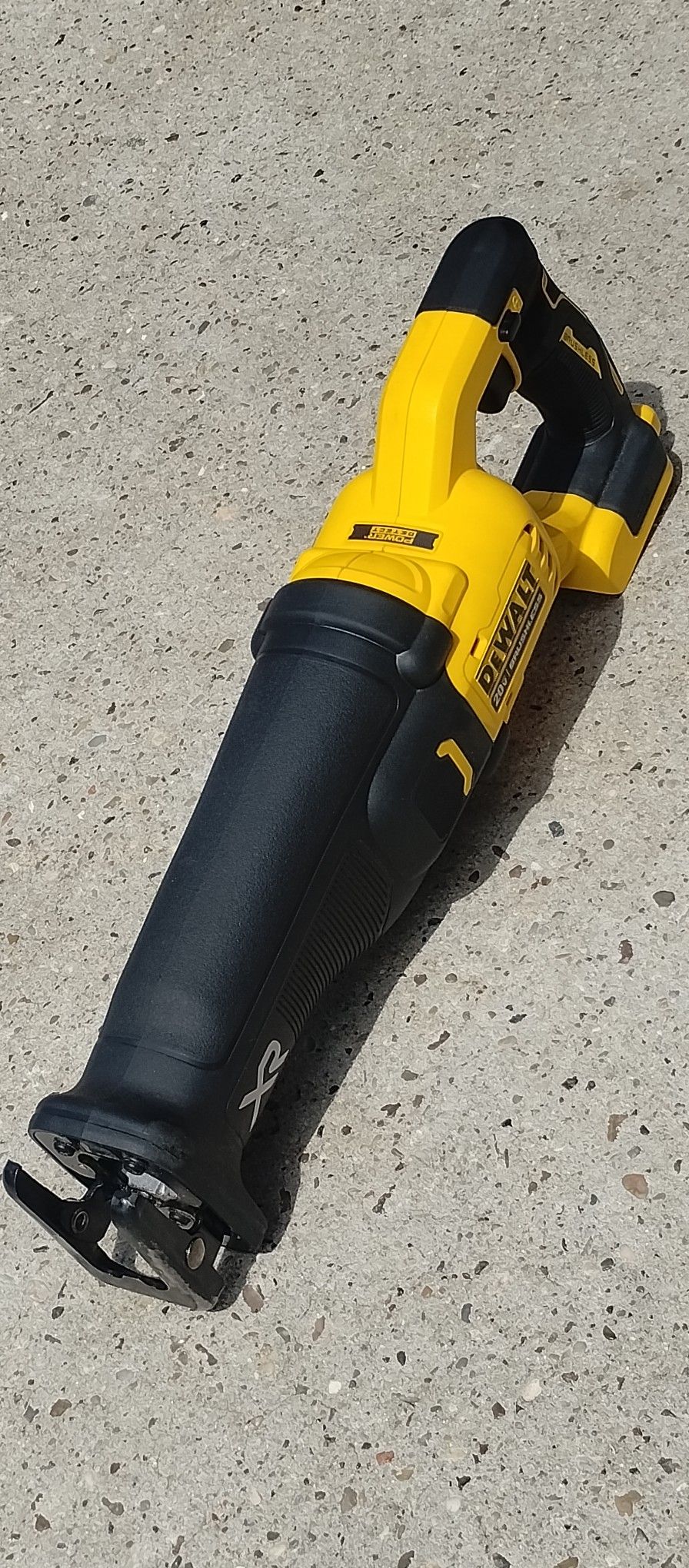 DEWALT XR POWER DETECT 20 volt Max Variable Speed Brushless