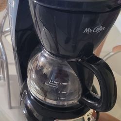 Coffee Maker / Cafetera Eléctrica 