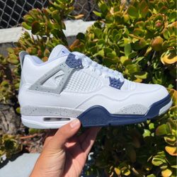 Jordan 4 Retro Midnight Navy
