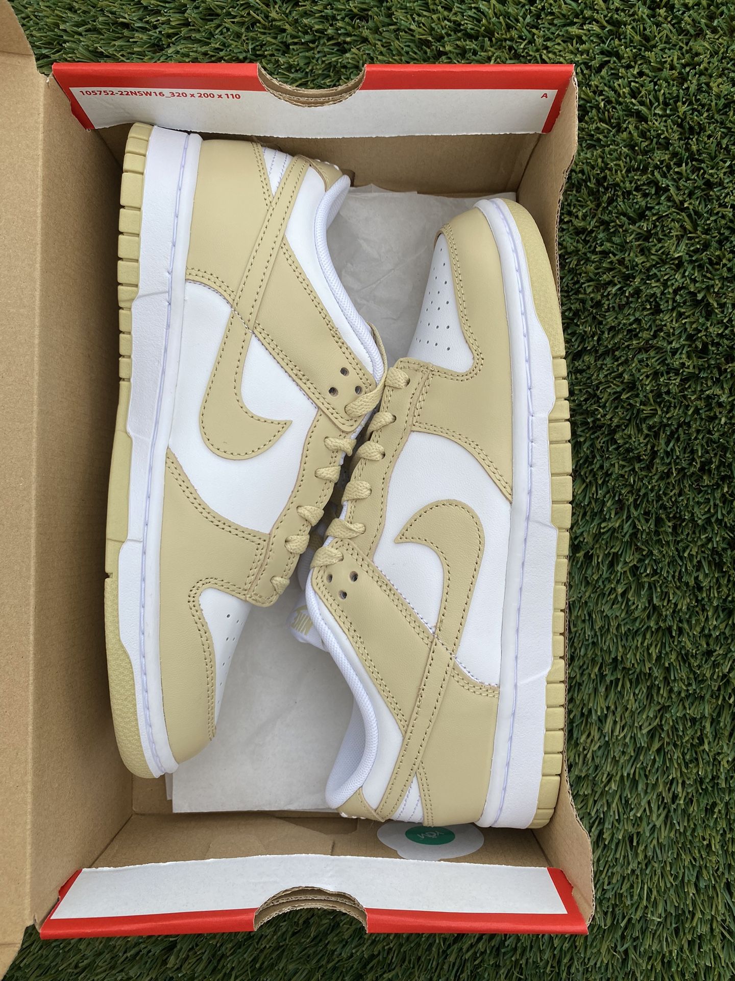 nike dunk low team gold