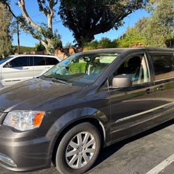 2016 Chrysler Town & Country