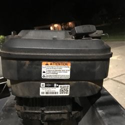 5 Horse Mower Engine  Runs Strong No Smoke