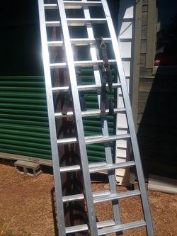 2 aluminum ramps 7ft tall,750 lbs.ea per load