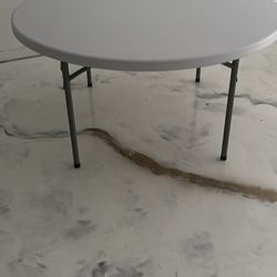 Round Foldable Leg Event Table x8