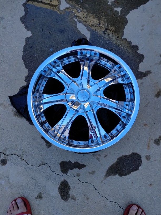 4 -18 Inch Chrome Rims