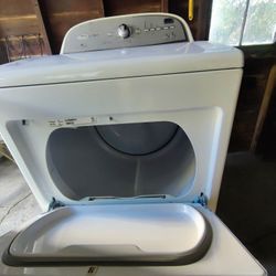 Whirlpool Electric Washer And dryer