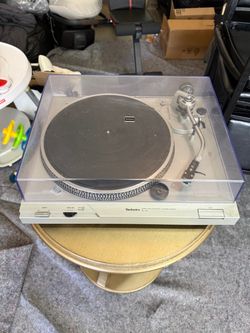 Technics SL-D2 Turntable