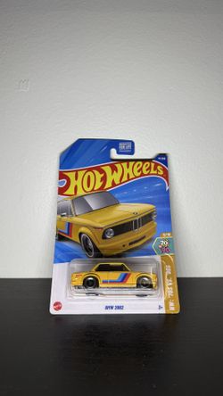2024 Hot Wheels BMW 2002 HW 70’s Vs 90’s #77