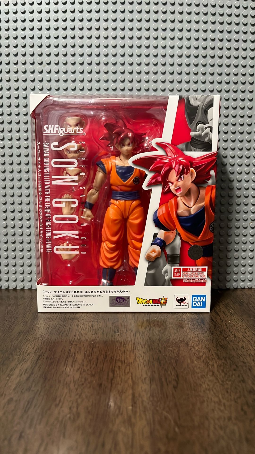 SH Figuarts SSG Son Goku - Saiyan God With The Light Of Righteous Hearts-