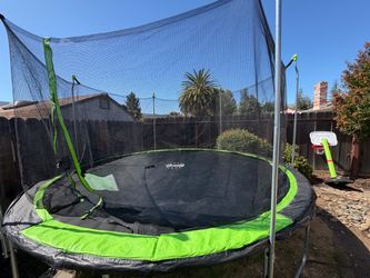 14ft trampoline with safety net