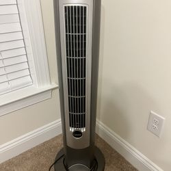 🔥Lasko Oscillating Tower Fan w/ ionizer (no remote)🔥