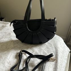 Black Purse 