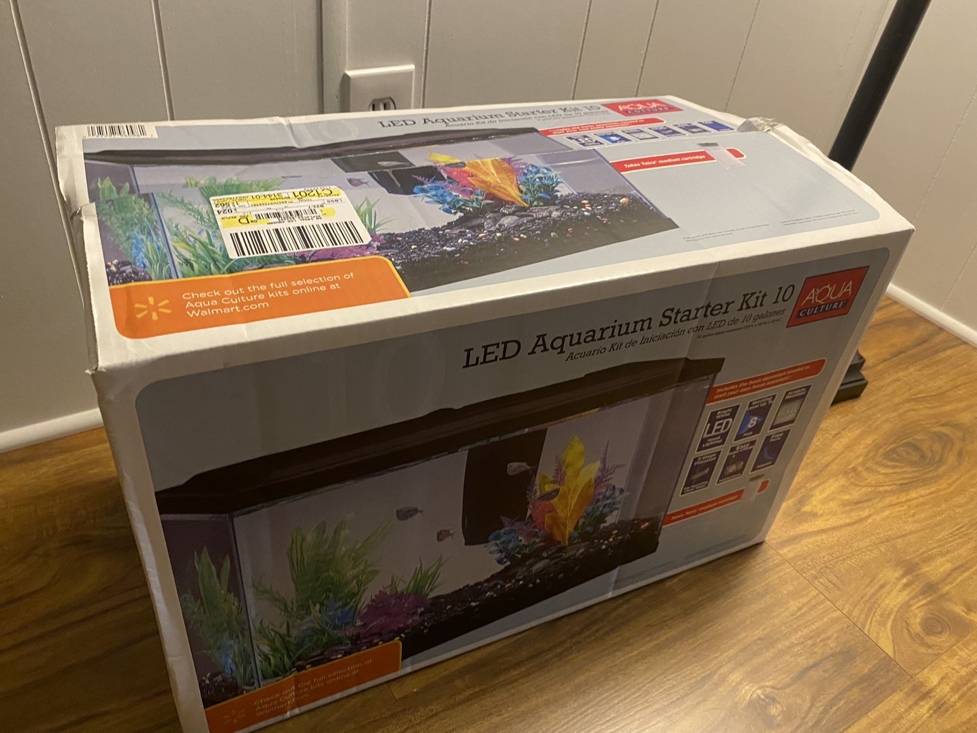 Fish tank 10 Gallon Starterkit New Never Open