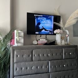 Grey Diamond Dresser