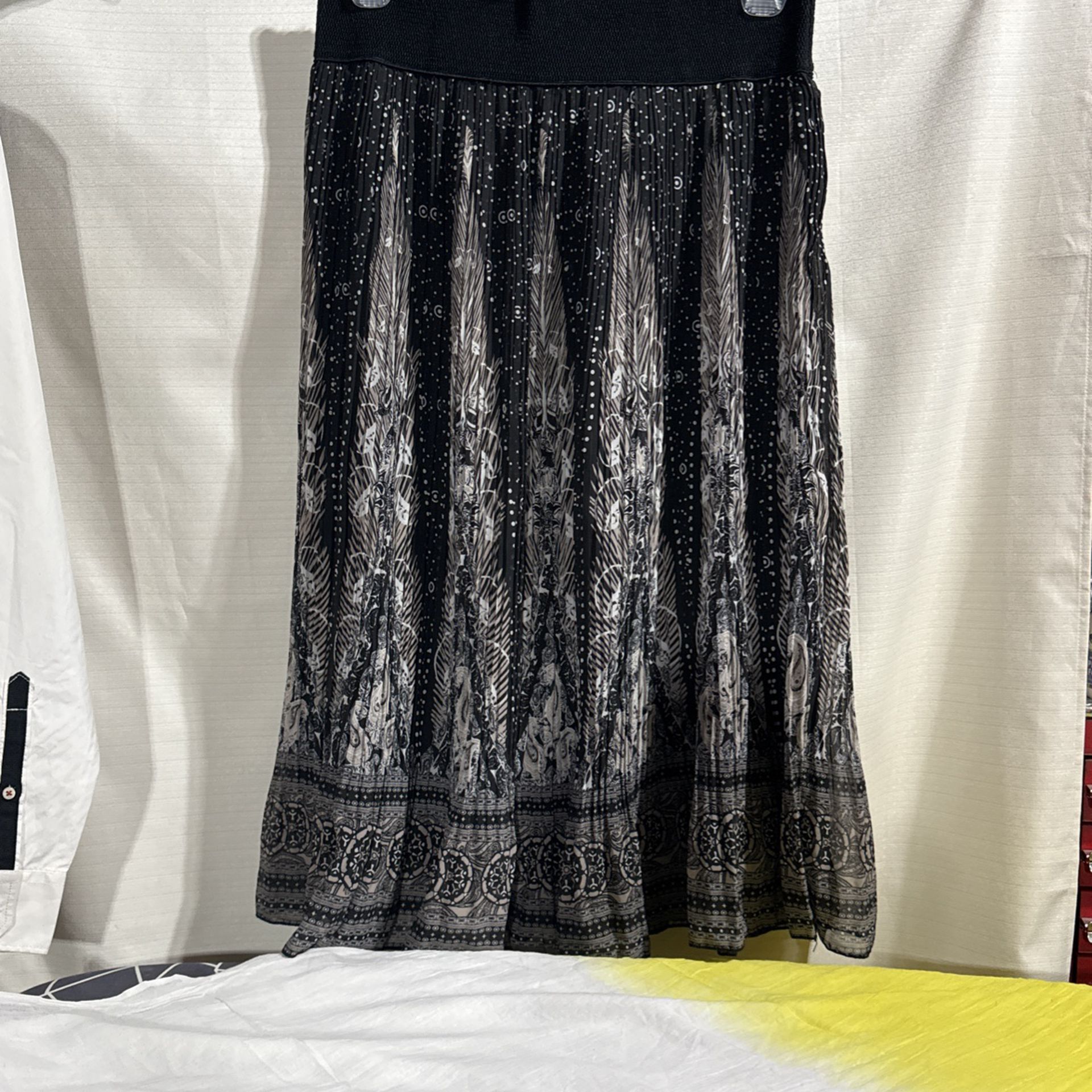 Metrowear Skirt Sz XL