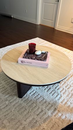 33” coffee table