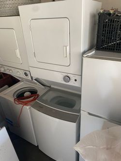 24" whirlpool electric  stackable 220 volts