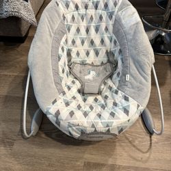 Ingenuity Bouncer & Vibrating Chair
