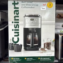 CUISINART BURR GRIND AND BEEW 12-CUP COFFEEMAKER 