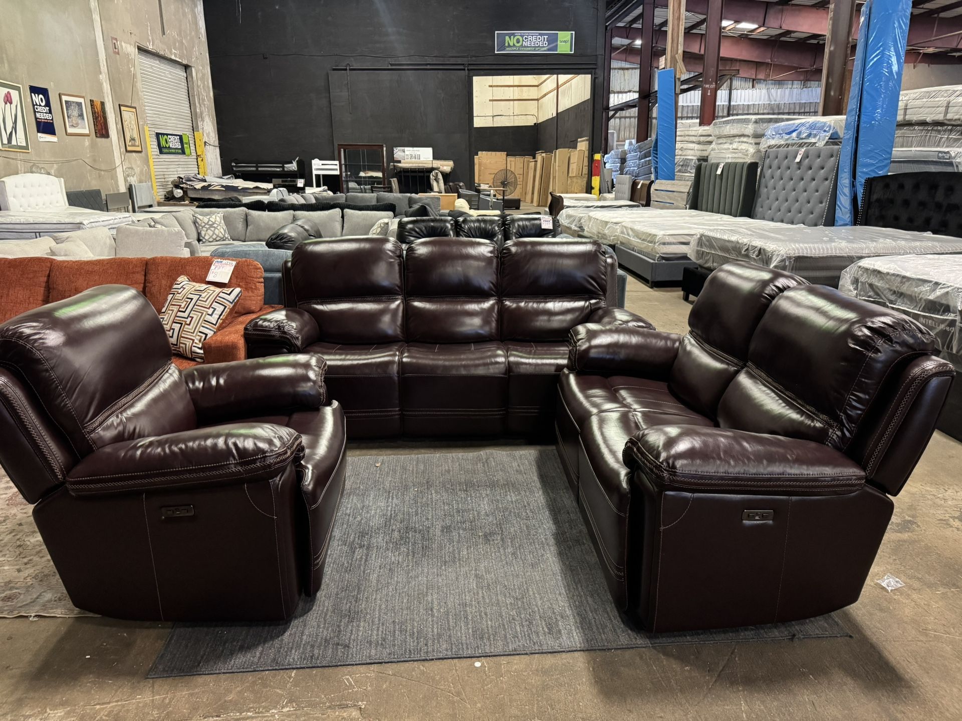 3-Piece Living Room Set. 🚚WE DELIVER🚚