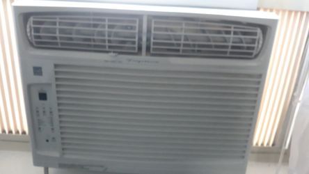 FRIGIDAIRE ac window unit