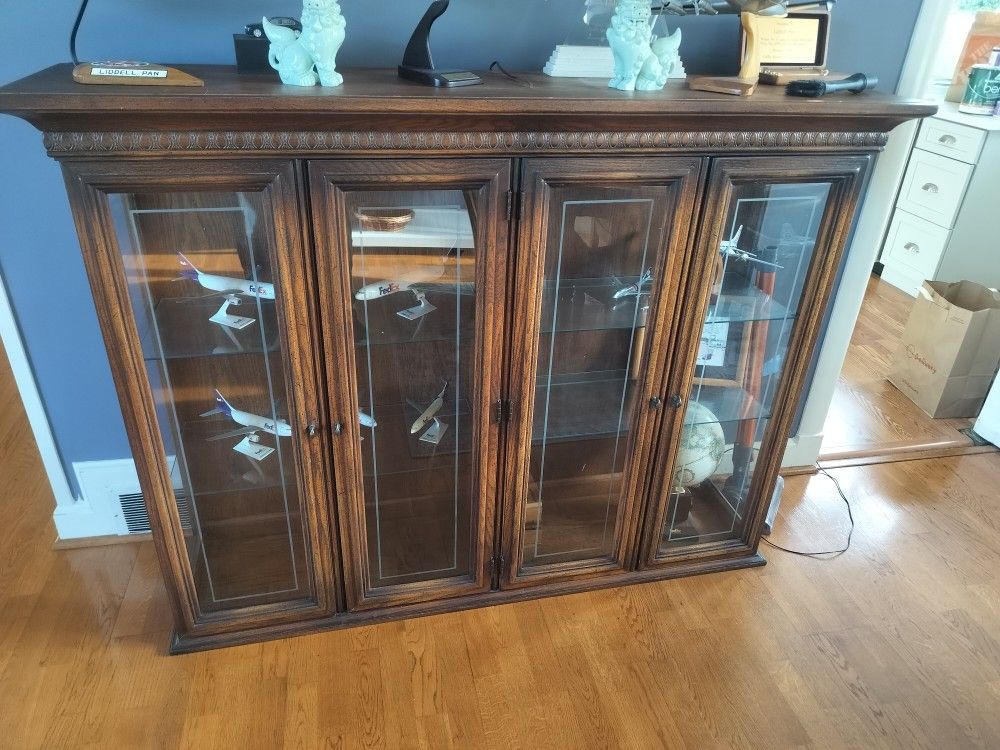 Free Sideboard With Matching China Cabinet