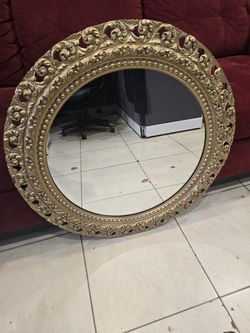 Ornate Gold Round Baroque Mirror / Wide 33" X Tall 33"