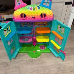 Gabbys Dollhouse