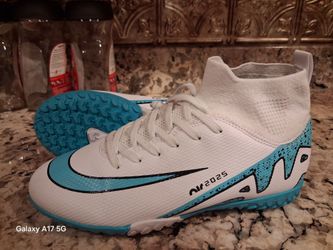 Womens turf soccer cleats us size 9.5