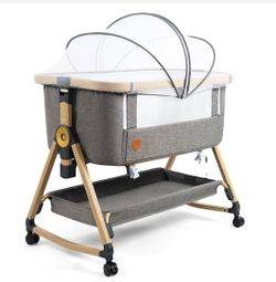 Molly Bassinet with net cover bedside rolling