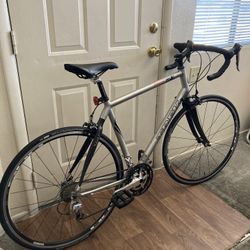 Trek 2.1 Pilot Bike