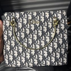 D Handbag 