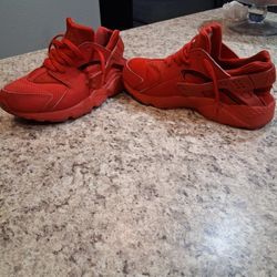 NIKE HUARACHE SNEAKERS 