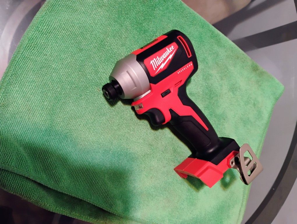 Milwaukee M18 Impact Brushless